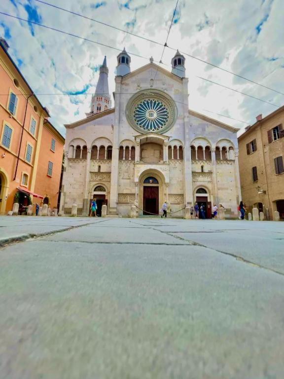 Residence Del Centro Modena Exterior foto