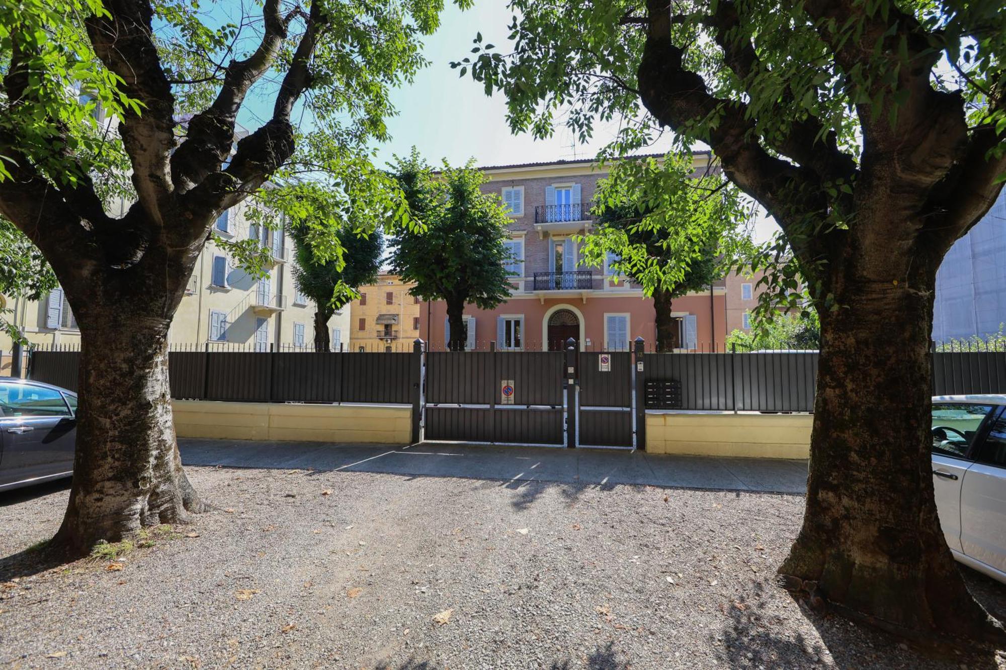 Residence Del Centro Modena Exterior foto