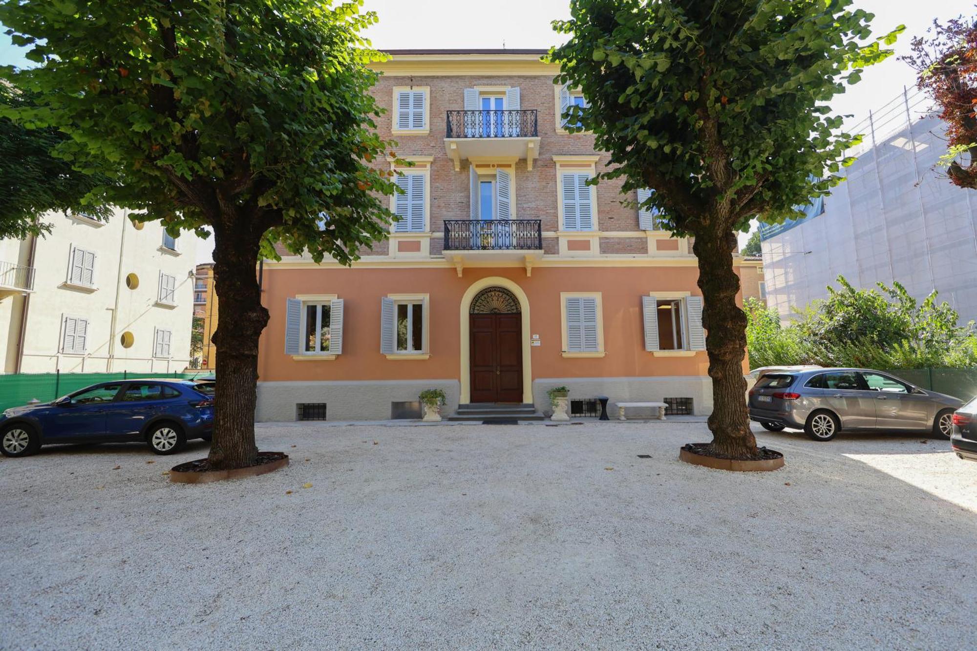 Residence Del Centro Modena Exterior foto